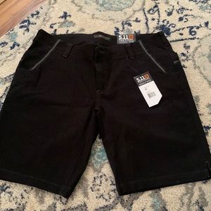Woman’s 511 Tactical Triumph shorts size 16